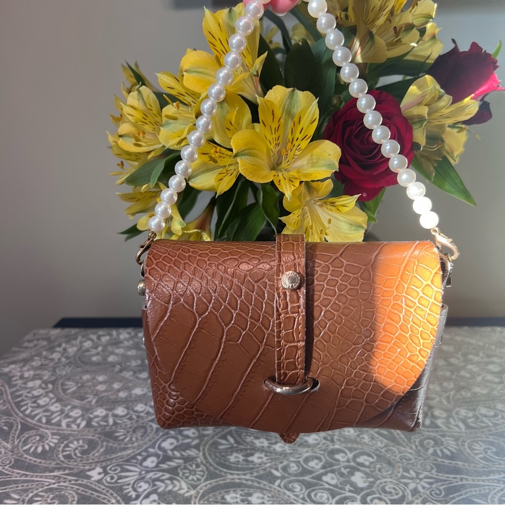 Antonella Ferrante Leather "Poppy Bag" Small Made in Italy Brown Croc Embossed